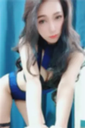 辣度破表！暗黑系美人 私房照