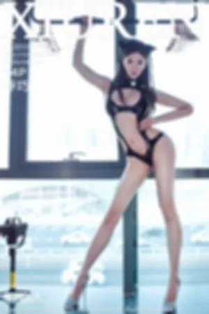 [XiuRen]秀人网 2019.04.29 No.1424 第二弹·黑色连体衣女王皮鞭+牛仔齐笔短裤