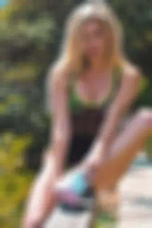 烈日艳阳下看美尻！