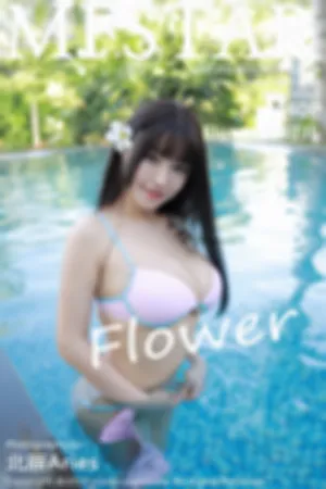 [MFStar]模范学院 2019.05.28 VOL.194 童颜巨乳泳池比基尼越南旅拍