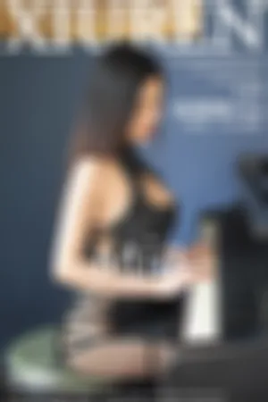 [XiuRen]秀人网 2019.06.26 No.1518 东欧旅拍·钢琴室韵味旗袍