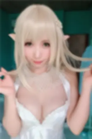 超甜美Coser「JILL」卸下浓妆是个萌妹子