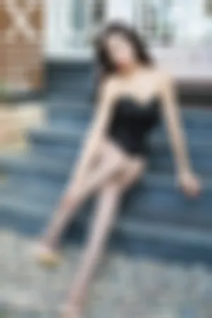 [XiuRen]秀人网 2019.08.05 No.1593 越南旅拍第二套·黑丝无内血滴子丁字裤