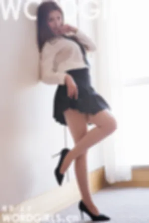 [TouTiao]头条女神 2020.04.05 长腿女生