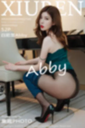 [XiuRen]秀人网 2020.04.20 No.2169 吊带与黑丝牛仔裤之下美臀玉足