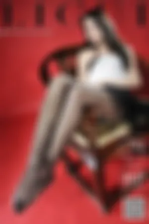 [LIGUI]丽柜 2020.06.24 白色透视裹胸衣与黑色短裙