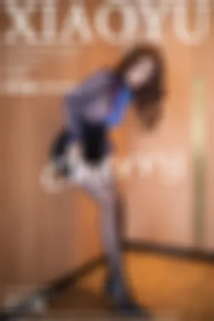 [XIAOYU]语画界 2020.08.06 VOL.342 阳朔旅拍紫色薄透服饰黑丝美腿