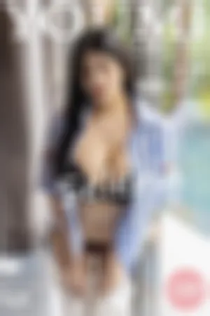 [YOUMI]尤蜜荟 2020.08.24 VOL.513 三亚旅拍清纯校园风格的校服