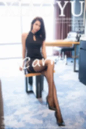 [XIAOYU]语画界 2020.09.08 VOL.365 华丽长裙网袜美腿