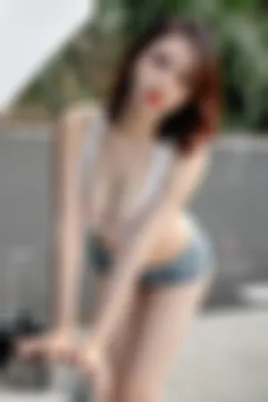 [YouMi]尤蜜 2020.10.20 修车中の巨乳娘