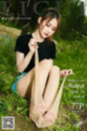 [LIGUI]丽柜 2020.10.20 黑色短袖与牛仔热裤