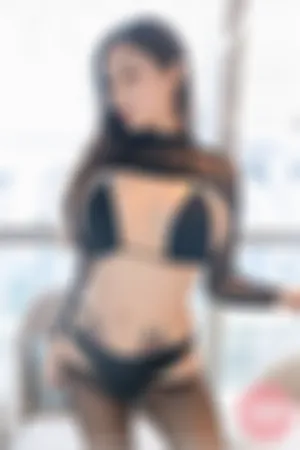 [YOUMI]尤蜜荟 2020.10.30 VOL.548 第二套写真·三点式内衣与魅惑黑丝主题系列