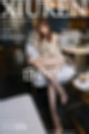 [XiuRen]秀人网 2020.11.03 No.2734 香槟色的衬衫与极致魅惑黑丝+欣长美腿与圆润翘臀