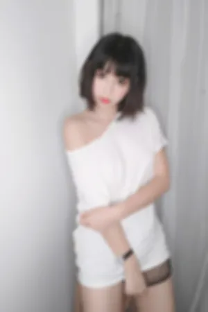 [WeiboGirl]微博红人 白色T恤