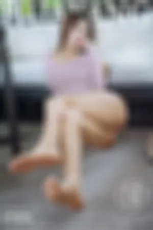 [HuaYang]花漾show 2020.12.02 VOL.332 杭州旅拍·御姐紫色轻透的服饰