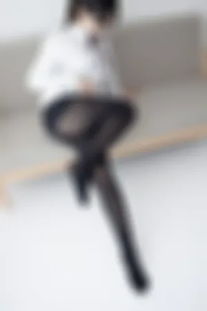 [JKFUN]森萝财团 2020.11.25 JKFUN-016 日本高中女生制服与短裙加黑丝