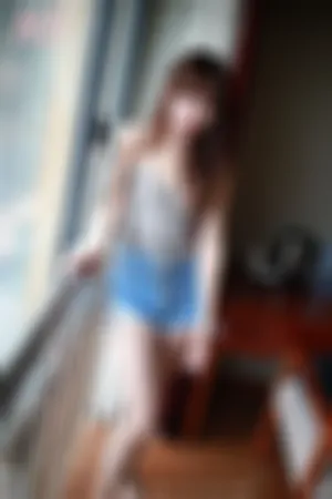 [NS]纳丝摄影 NO.103 酒店里的灰丝牛仔短裤