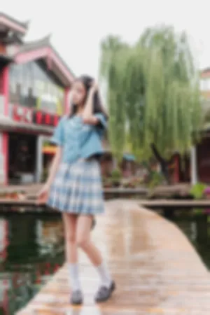 [WeiboGirl]微博红人 2020.12.18 丽江写真JK户外