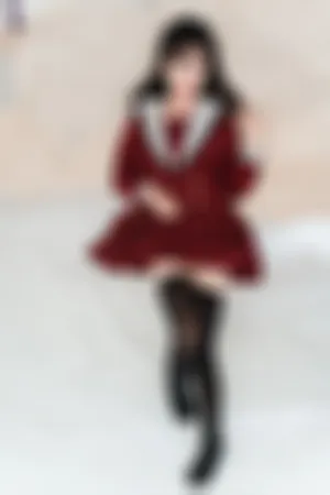 [WeiboGirl]微博红人 2020.11.20 红色JK