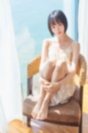 [WeiboGirl]微博红人 2020.08.20 暖冬的海 米色裙子