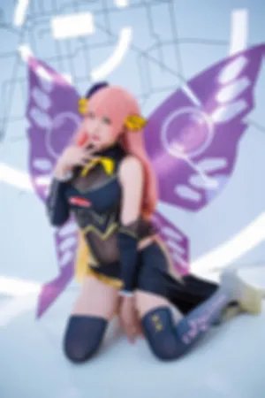 [WeiboGirl]微博红人 2020.12.16 LUKA 赛车