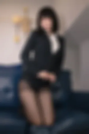 [WeiboGirl]微博红人 2020.12.26 OL真爱本子