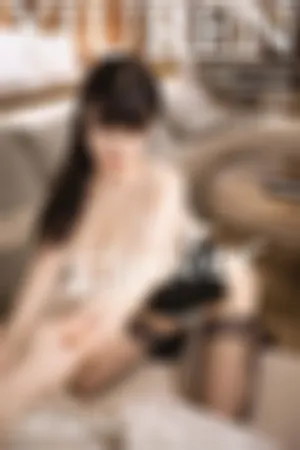 [XiuRen]秀人网 2021.01.25 No.3038 图书馆女摄伊伊客串拉拉写真_半脱无内私房