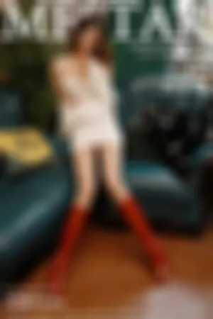 [MFStar]模范学院 2021.01.18 VOL.441 白色服饰猩红筒靴丝袜美腿_半脱无内私房