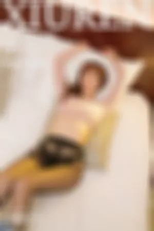 [XiuRen]秀人网 2021.01.28 No.3053 粉色上衣_牛仔裤_黑丝美腿_半脱无内私房