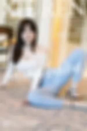 [XiuRen]秀人网 2021.01.28 No.3055 澳门旅拍_独特开裆拉链牛仔裤_童颜巨乳_半脱无内私房