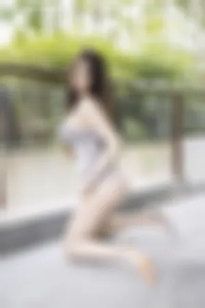 [XiuRen]秀人网 2021.02.19 No.3107 三亚旅拍_吊裙丝袜美腿