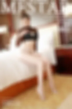 [MFStar]模范学院 2021.03.08 VOL.465 第三套写真_都市OL_熟女