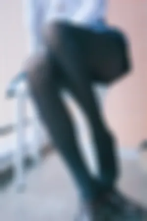 [WeiboGirl]微博红人 2021.01.15 跪姿阳台真空JK