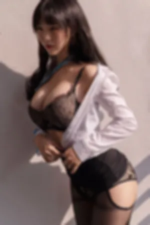 [WeiboGirl]微博红人 2021.01.03 OL写真