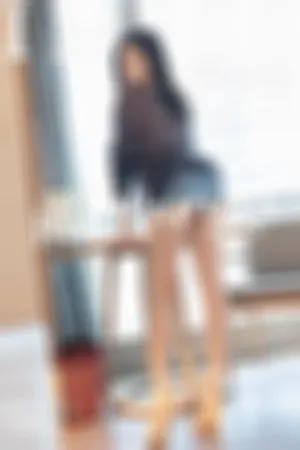 [IMiss]爱蜜社 2021.04.01 VOL.571 超短牛仔裤_高跟翘臀美腿_半脱无内