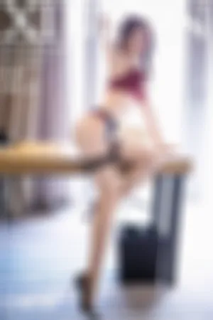 [XiuRen]秀人网 2021.04.06 No.3272 海南旅拍猩红内衣吊裙吊袜美腿