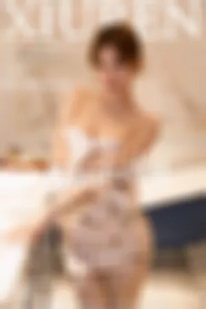 [XiuRen]秀人网 2021.04.07 No.3279 厦门旅拍_韵味旗袍_蕾丝袜_浴室半脱无内私房