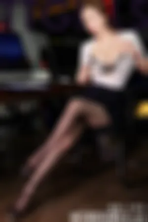 [WordGirls]头条女神 2021.08.23 OL系列之天好热