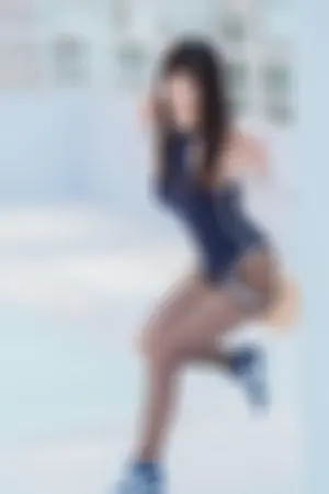 [WeiboGirl]微博红人 2021.10.12 天台竞泳