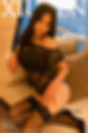 [XiuRen]秀人网 2021.11.18 No.4236 蕾丝_黑丝_美腿