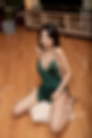 [YouMei]尤美 孔雀绿吊带睡裙