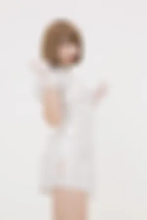 [WeiboGirl]微博红人 白色旗袍