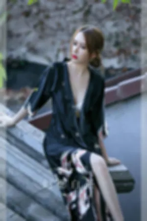 [Ugirls_APP]尤果圈 2023.03.05 No.2529 幻想白昼