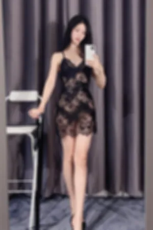 [WeiboGirl]微博红人 透视蕾丝吊带裙