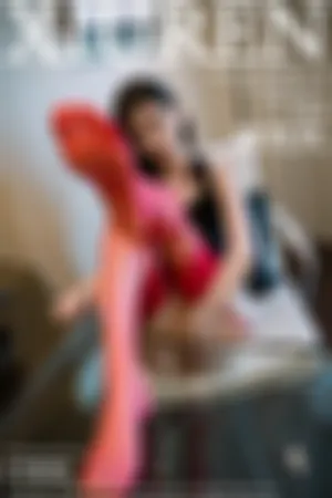 [XiuRen]秀人网 2023.07.24 No.7128 黑色情趣旗袍配红丝吊袜