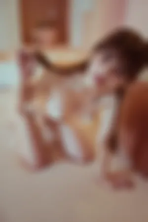 [FuLi]米友福利 白色蕾丝内衣 露豪乳 生日蛋糕