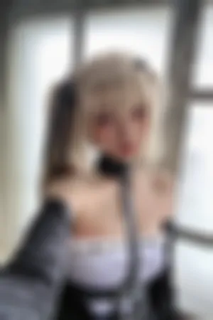 [Cosplay]角色扮演 黑白低胸连衣短裙 黑皮靴 玛丽萝丝