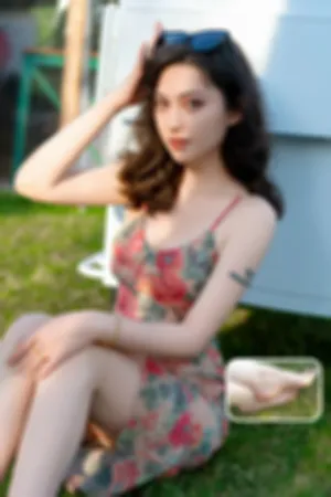 [Kelagirls]克拉女神 2023.09.14 草坪赤足