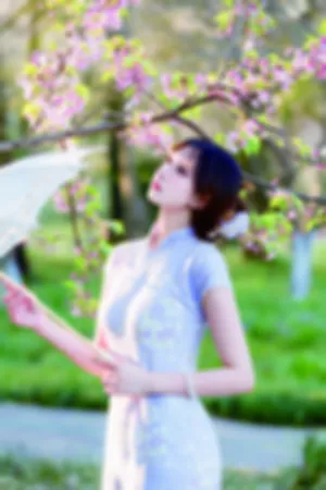 樱桃花丛中 花色旗袍 旗袍