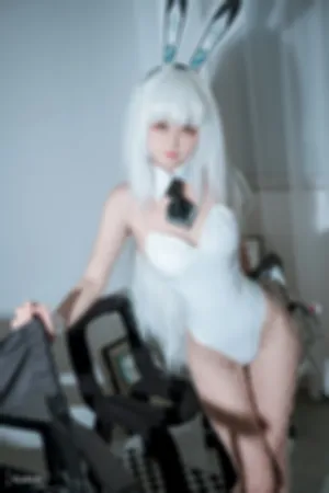 [Cosplay]角色扮演 白色 皮质连体衣 白丝网袜 Blanc